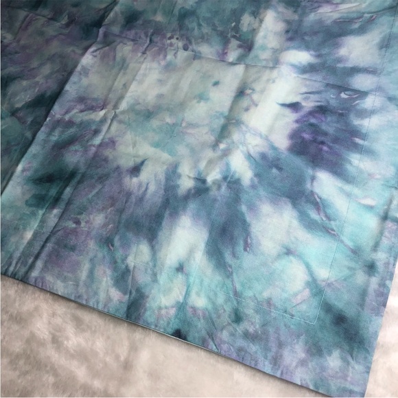 LAST Chance ⏱️ Pottery Barn Tie-Dye Sham - Picture 7 of 13